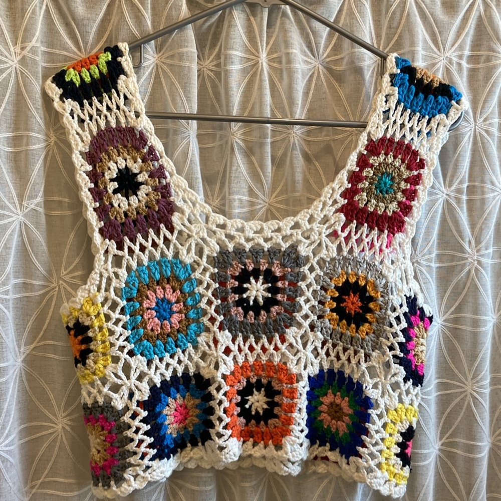 Crotchet Granny Square Tank Top - Picture 3 of 7